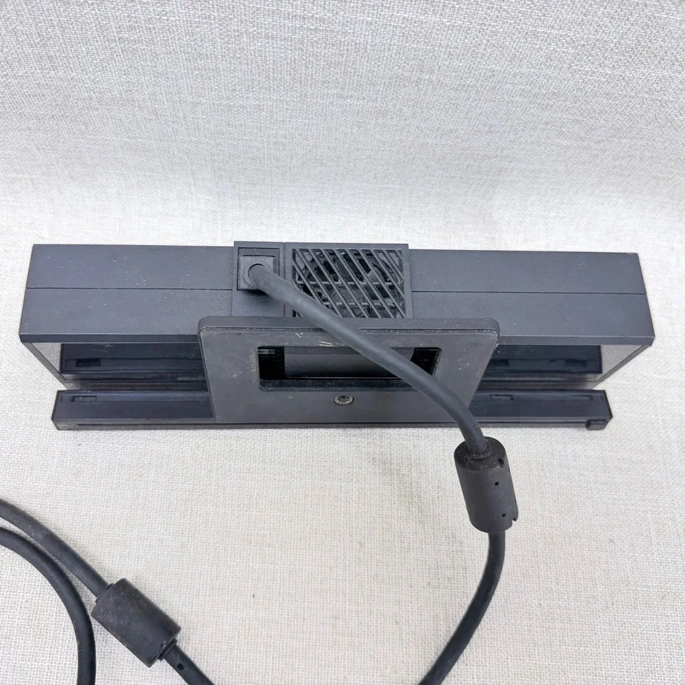 Microsoft Kinect for Xbox One Model 1520 Motion Sensor Camera Black